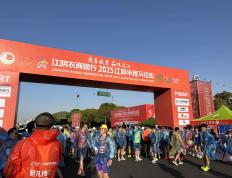 28圈- 马拉松友谊赛焦点战：滇池麒麟队大胜庐州旋风队，外线火力全开。观赏性拉满