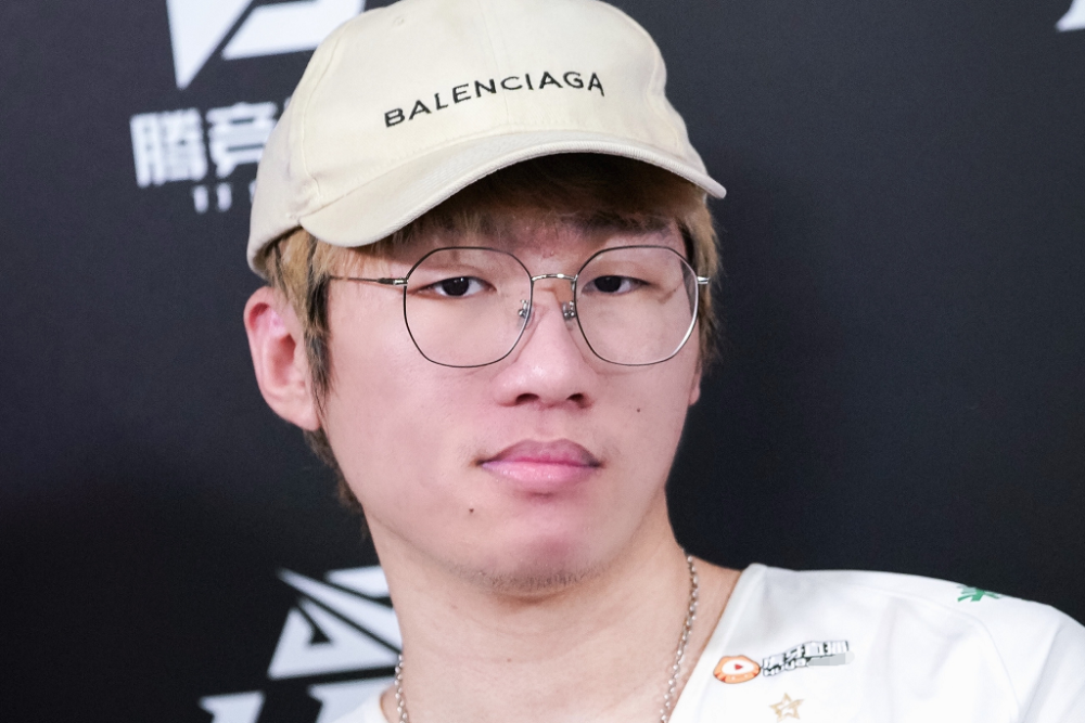 28圈- dininghall中文翻译 