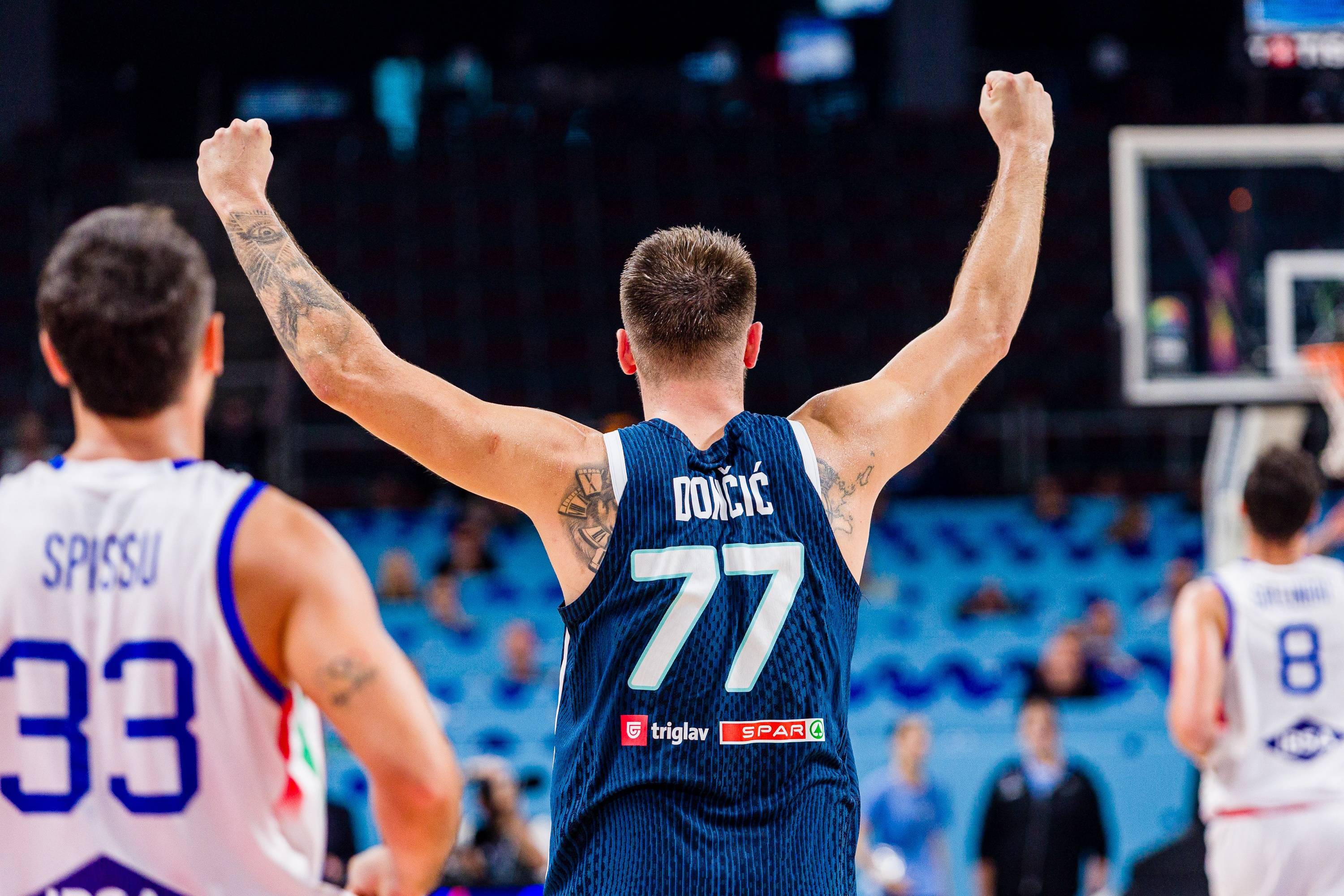 28圈体育-东契奇回归赛场，绝杀首场状态亮眼，FPX观众沸腾！的简单介绍