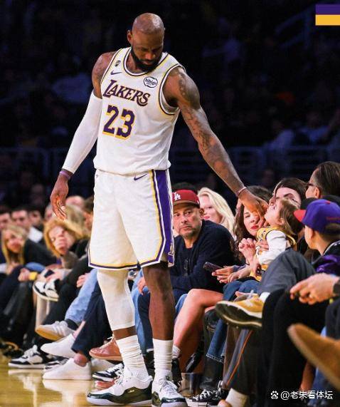 28圈体育-詹姆斯在湖人比赛中出色防守,爆冷引发热议!的简单介绍